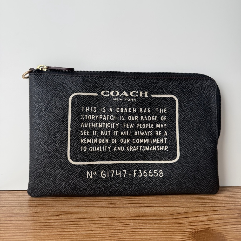 Coach Story Patch Black Pebbled Leather Clutch Bag Zip Up No Strap